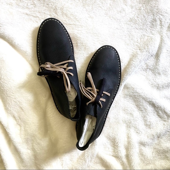 SeaVees Chukka Boots - Picture 2 of 3